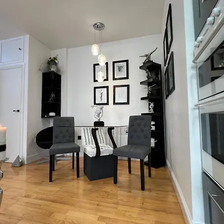 Apartment Lovely In *
